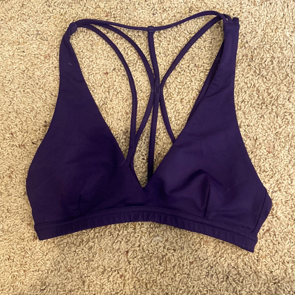 lululemon sports bra